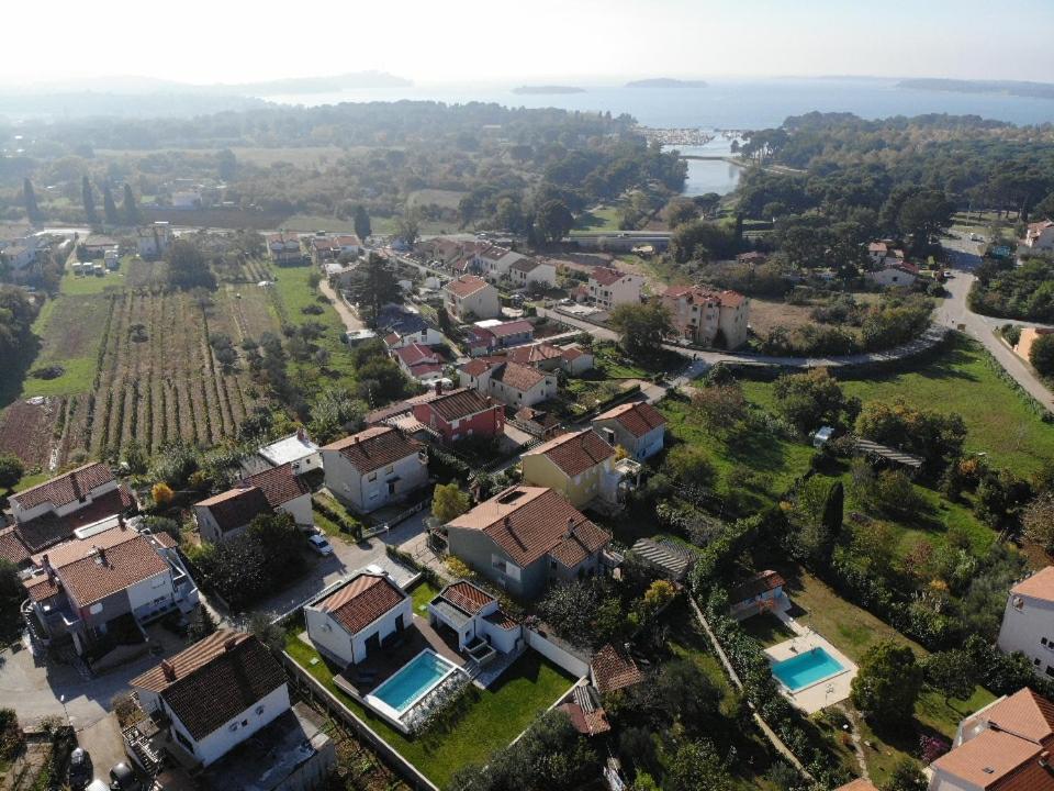 Villa Lana Valbandon Exterior photo